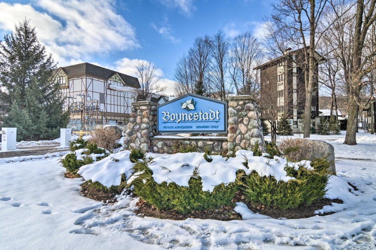 Ski-Inandski-Out Getaway At Boyne Mountain Resort Boyne Falls Exterior foto